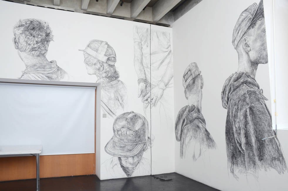 https://www.barbarawalker.co.uk:443/files/gimgs/th-5_Show and Tell (2011) charcoal wall drawings.jpg